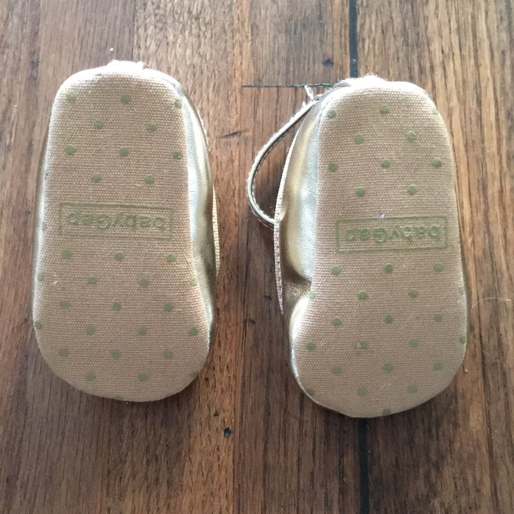 Baby Gap - Gold Kitten Flats - Picture 2 of 4